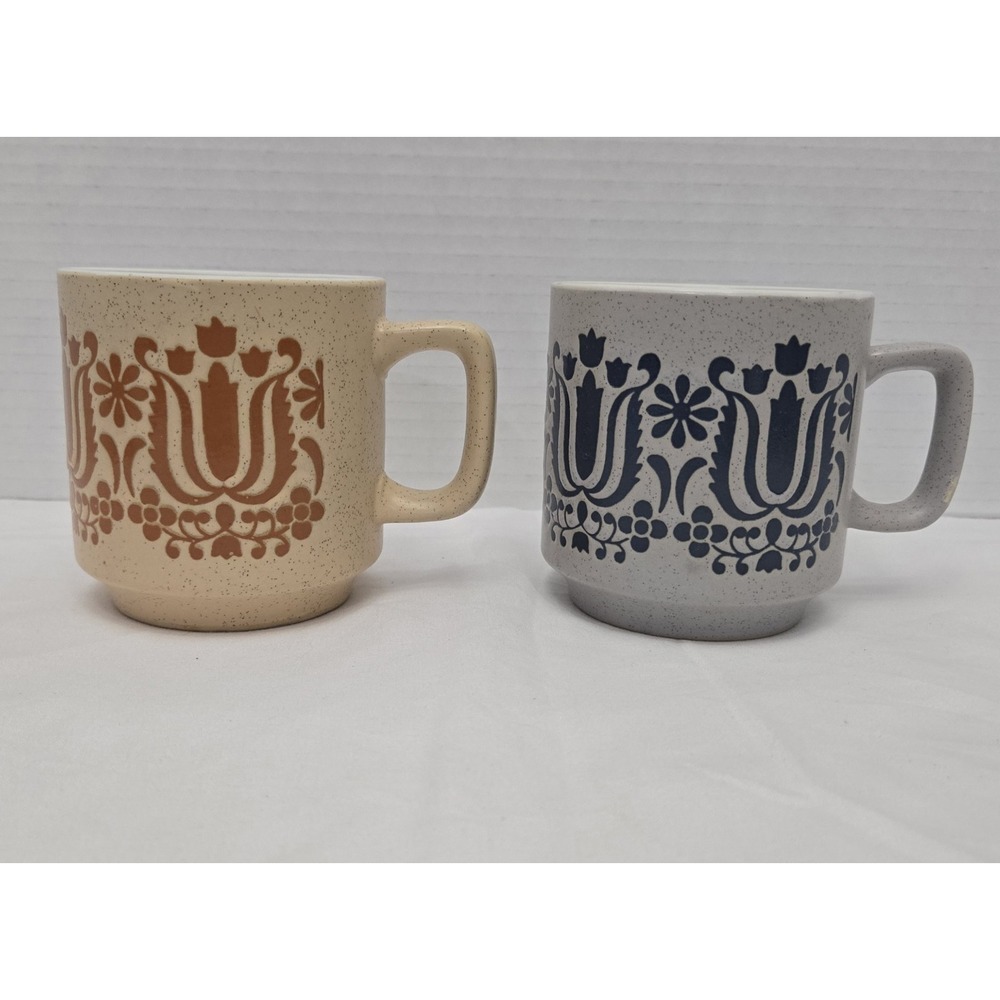 Vtg National Silver‎ Co Stoneware 2 Coffee Mugs Nagoya Japan Blue & Beige Floral
